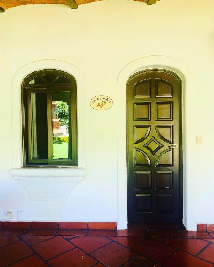 Caroline Bella Bed & Breakfast Ajijic Zewnętrze zdjęcie